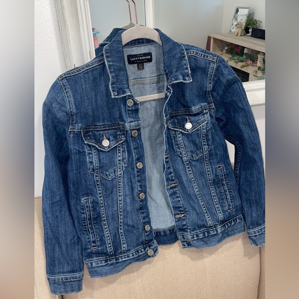 Small Lucky Brand Cotton Denim Trucker Jacket EUC paid $80